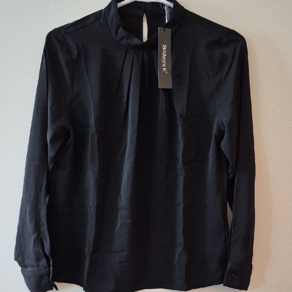BNWT RW & Co Black Blouse